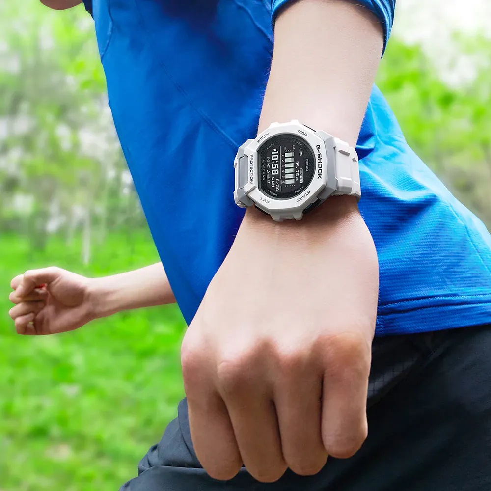 CASIO G-SHOCK Mod. G SQUAD - Sunny Side Style