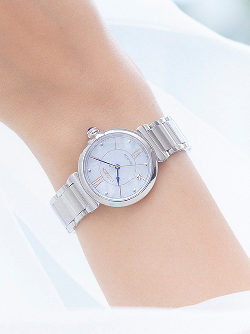 CITIZEN Mod. EM1070-83D